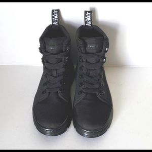 DR MARTENS Combs Extra Tough Boots - NEW